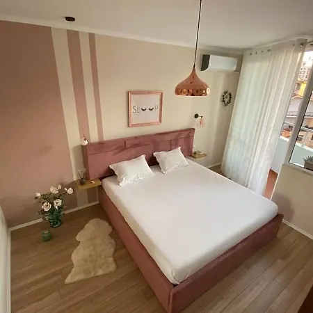 Spacious 1br Hub With Balcony